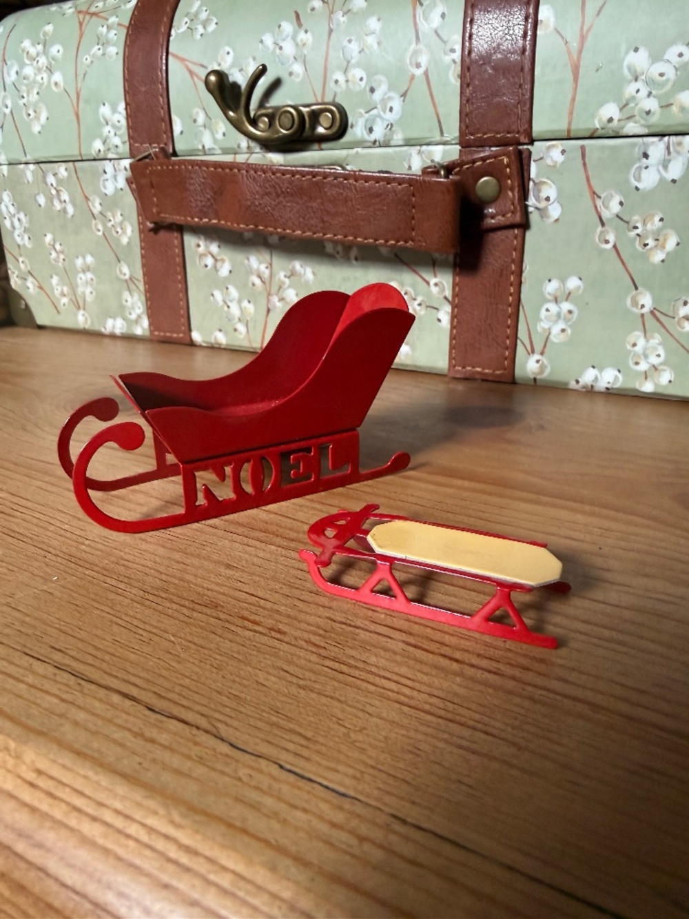 Miniature/ dollhouse Christmas holiday sleigh and bobsled